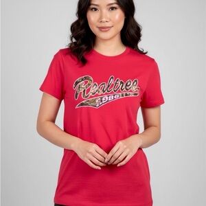 NWT Women’s Realtree Pink Graphic Tee Size medium